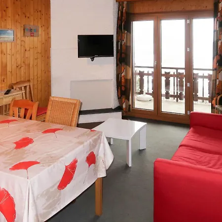 Residences *